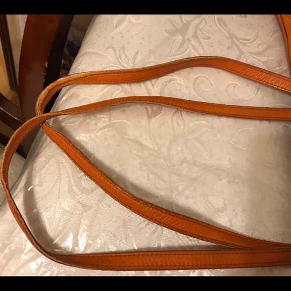 YSL reversible tote gm bag SOLD TO TRADESY 🌺🌺🌺 - Picture 4 of 16